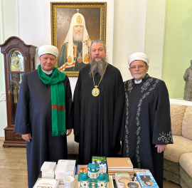 Альбир хазрат Крганов встретился с митрополитом Омской епархии в рамках визита в регион