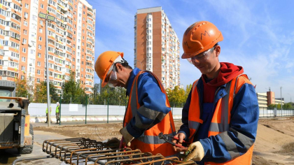 В Москве откроют центры проверки компетенций для мигрантов-строителей