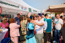 «Хоровод единства»